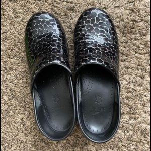 Dansko Clogs Size 38